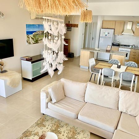 Boho Bay Apartment Akanthou Exterior photo