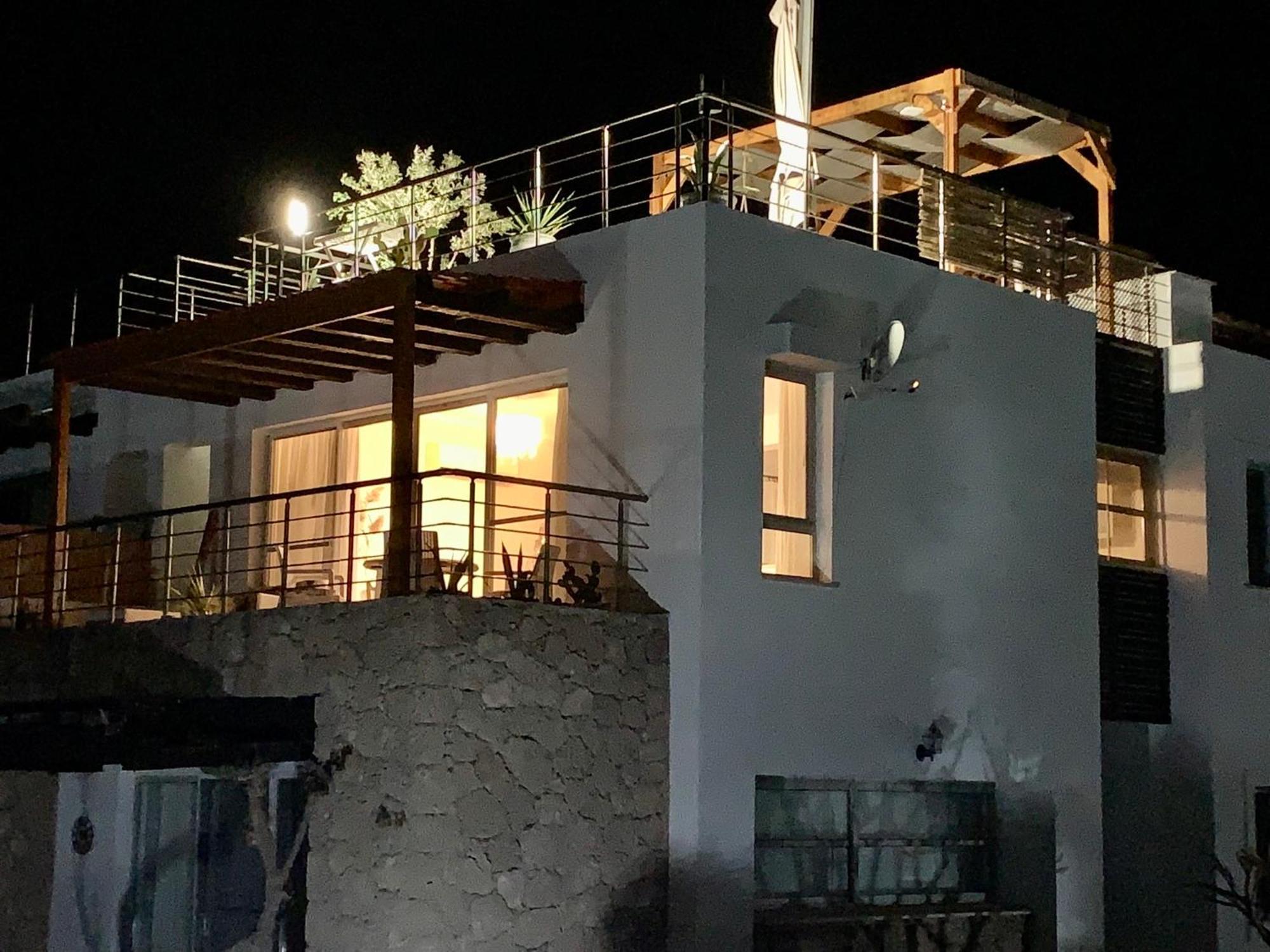 Boho Bay Apartment Akanthou Exterior photo