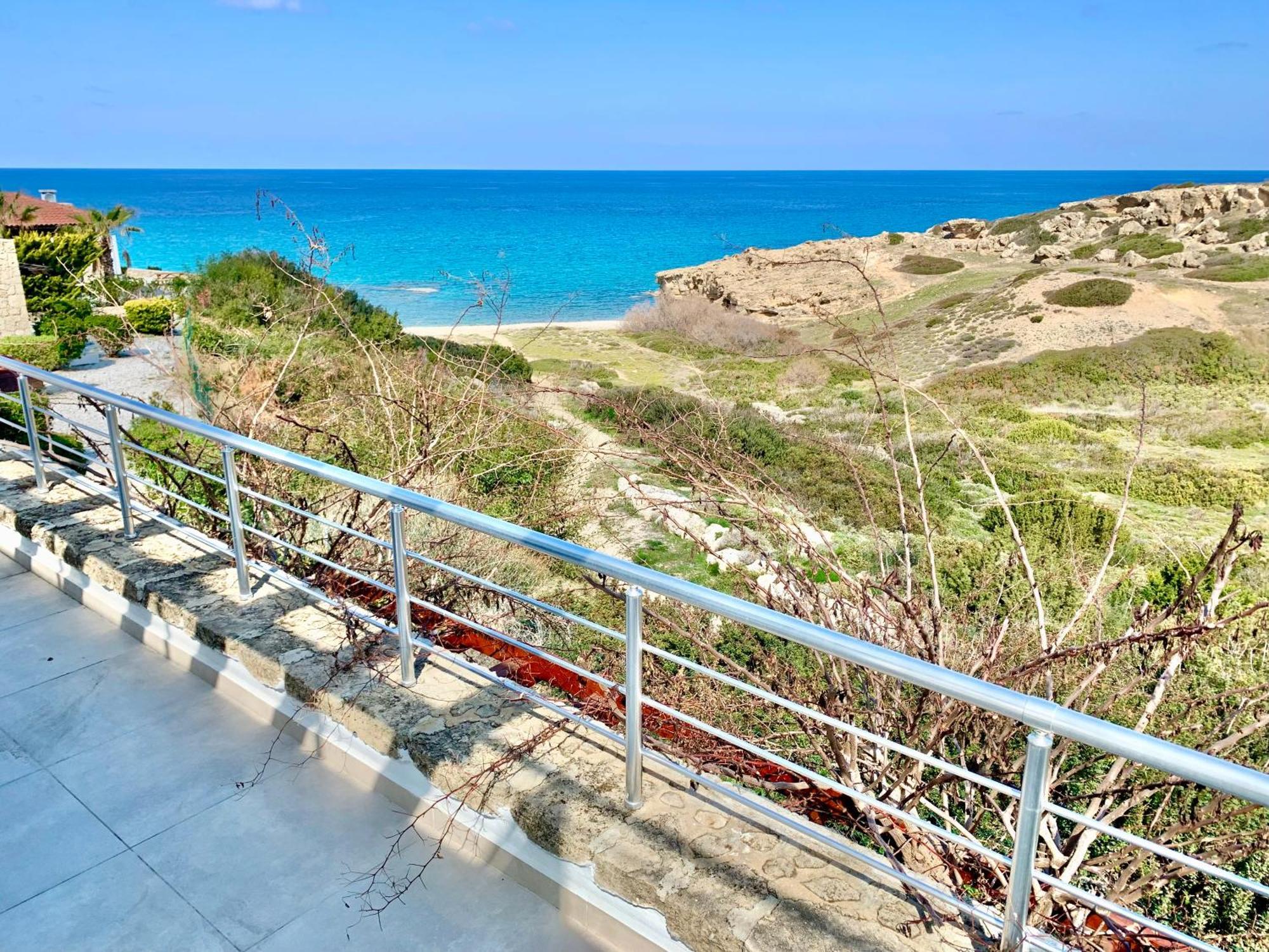 Boho Bay Apartment Akanthou Exterior photo